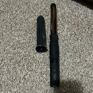 Cordless curling iron